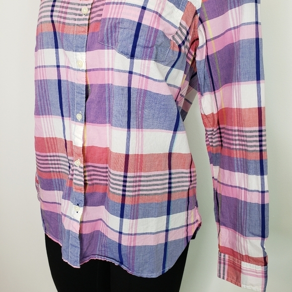 Old Navy The Classic Shirt plaid button down red and blue size medium - Picture 5 of 8